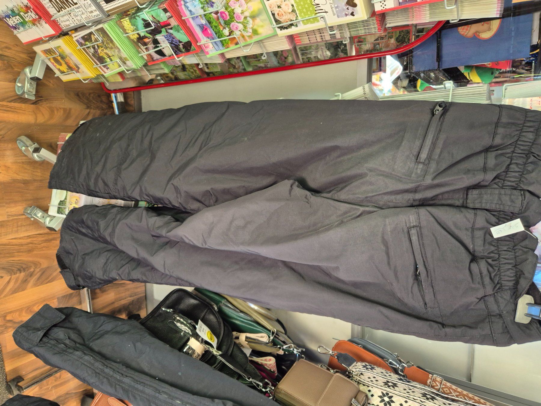Pantaloni: Skihose schwarz Extend Grösse 176 gebraucht B – Usato da Schwarzenburg venduto da Flamingo07 1
