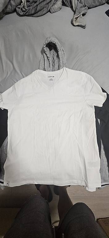 Lacoste T-Shirts: Lacoste weisses T-Shirt Gr. M – Gebraucht aus wängi von haa_6pqc 1