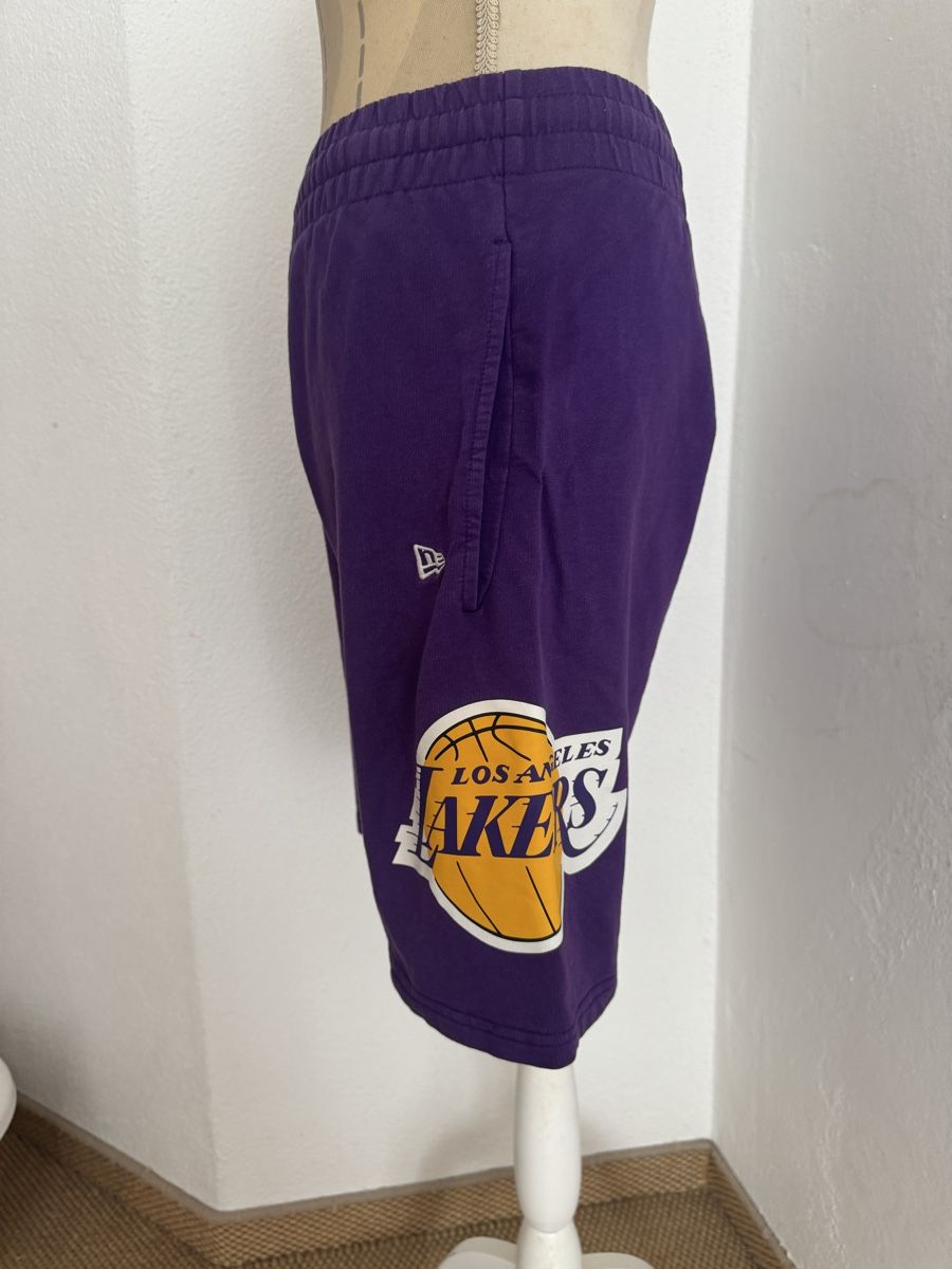 Pantaloni: Lakers shorts – Nuovo (secondo la descrizione) da Samedan venduto da Mercy_mercy 1