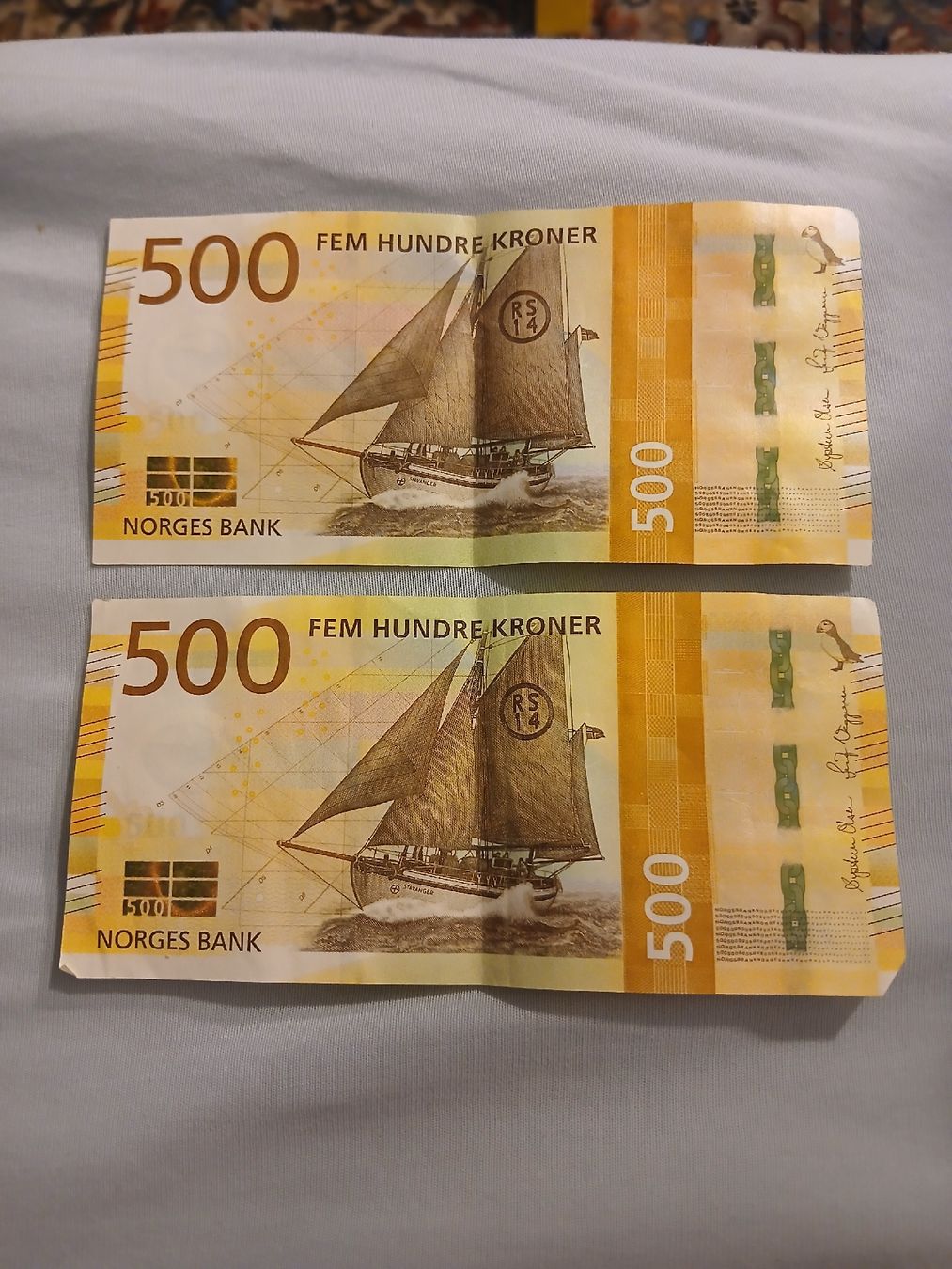 Banknoten: 2 billets de 500 couronnes norvégiennes 2018 – Gebraucht aus Marly von globetrotter1723