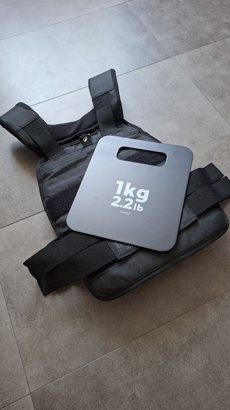 Poids & Haltères: Gewichtsweste 10kg – D'occasion à Kreuzlingen par mic_m695 1