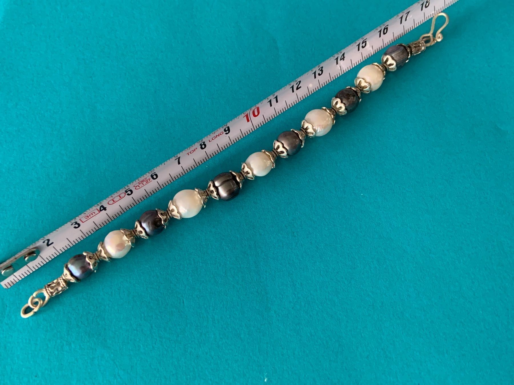 Bracelets: Armband silber echte perle schwarz/weiss – D'occasion à Dittingen par Bellevista 2