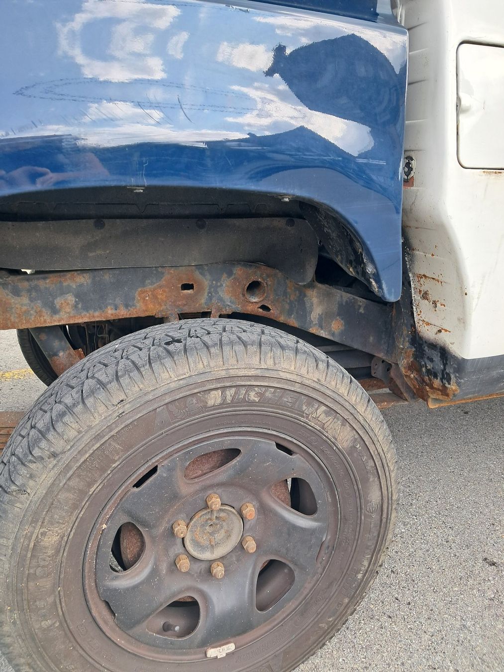 Toyota Automobili: Toyota Hilux Doppelkabiner – Usato da Trogen venduto da Butzvomstutz 5