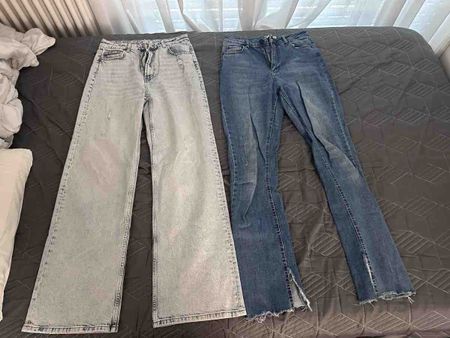 Zwei Damen Jeans Hosen Blau Hellblau akzeptabel