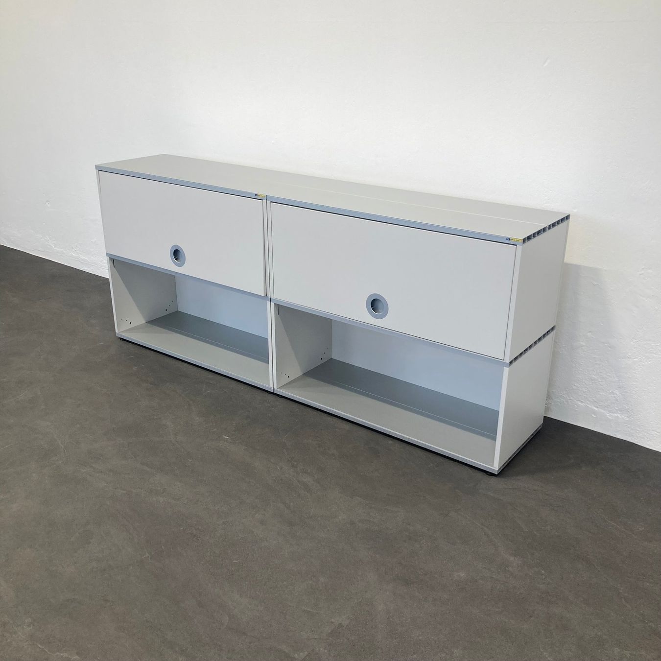 Scaffali: Denz D3 Sideboard 2-OH Hellgrau - 2000mm - ohne Schloss – Usato da Schönenwerd venduto da mcofficeshop 4