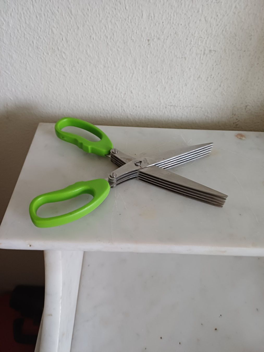 Tutti gli attrezzi: Küchenchere 19 cm und Zackenschere 18 cm – Usato da Marly venduto da Rolmax 1