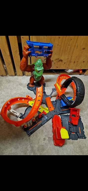 Circuits: Circuit HotWheels monstre – D'occasion à Versoix par Macra_17