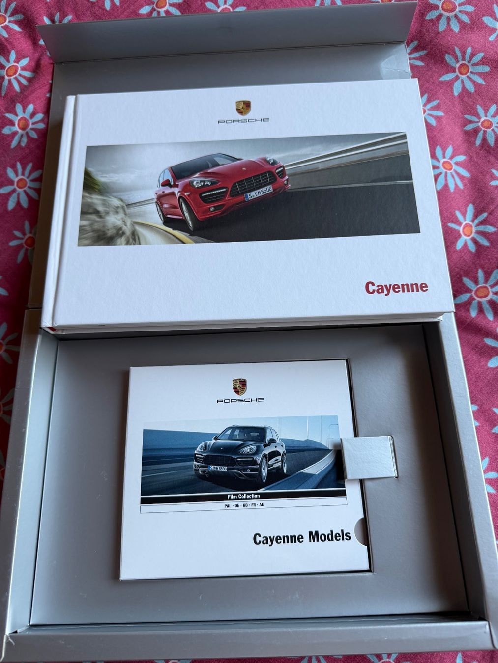 Porsche Documenti: Brochure neuve Porsche Cayenne 06/2012 +DVD – Nuovo (secondo la descrizione) da Vionnaz venduto da cm4_6gll