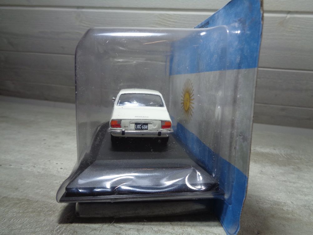 Salvat 1:43 Classic Car Peugeot 504 1969 4