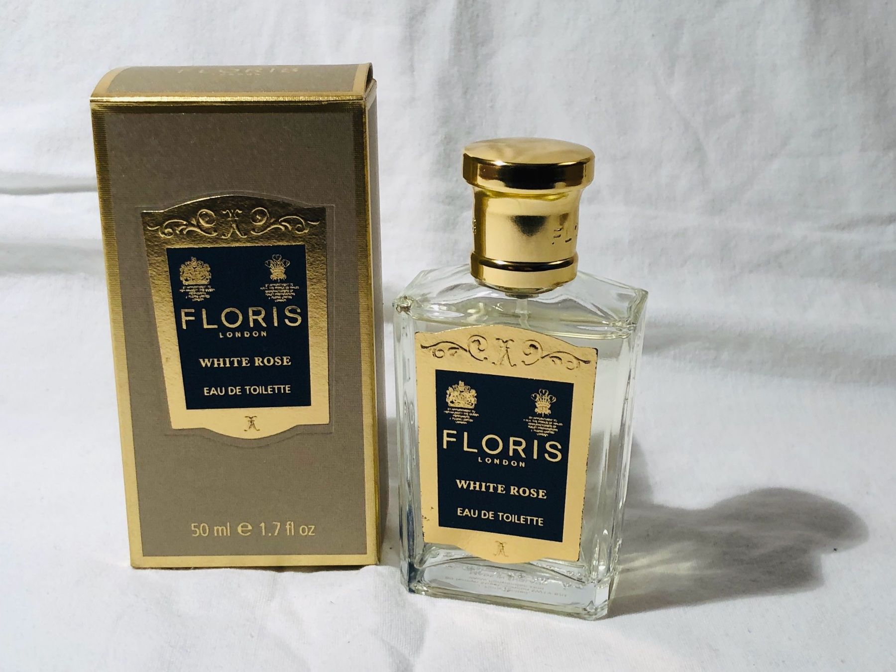 Profumi & Eau de Toilette: FLORIS, White Rose, EdT, 50ml – Nuovo (secondo la descrizione) da Basel venduto da Solaia28