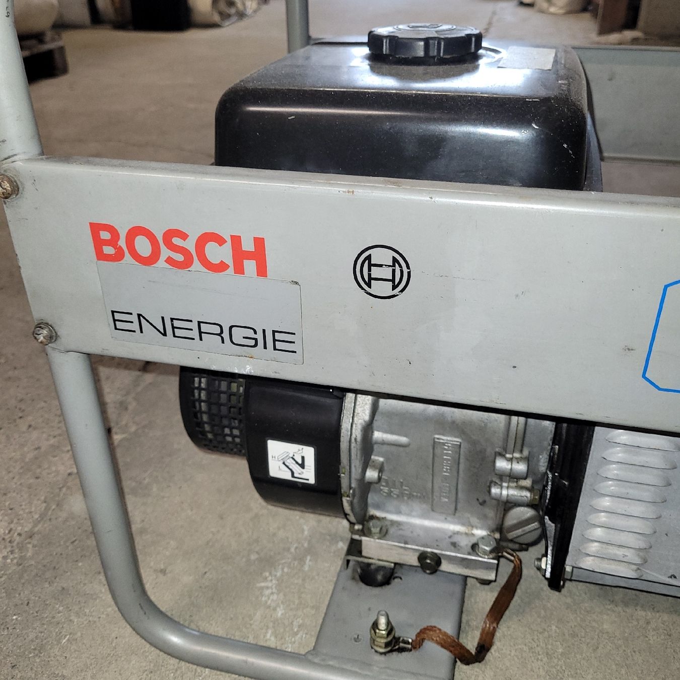 Generatori di corrente: notstrogruppe agregat generator werkstatt – Usato da Reichenburg venduto da AK_78 4