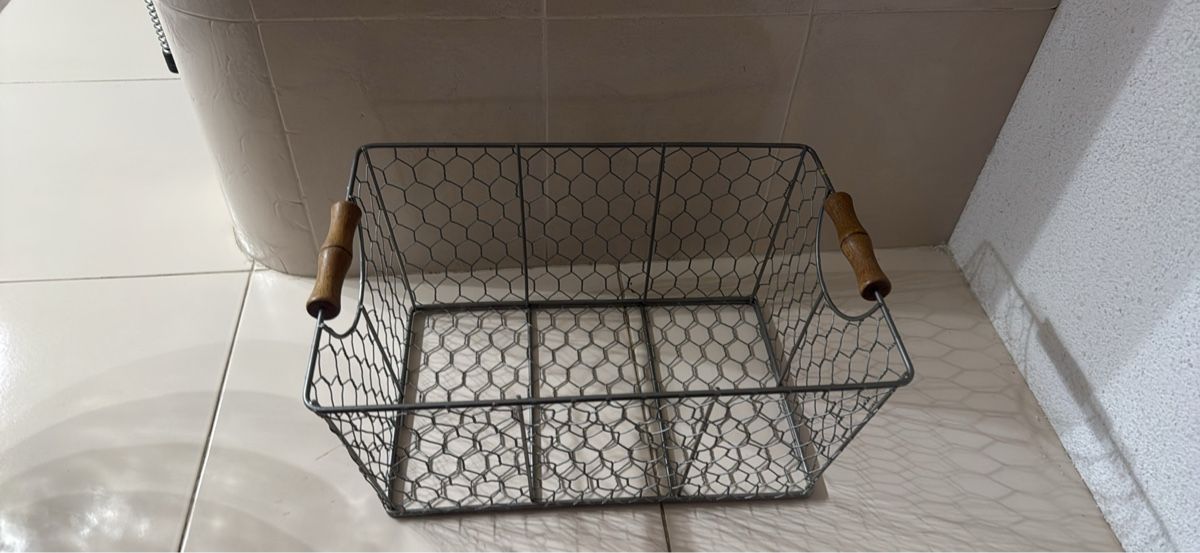 Altro per la casa: Korb mit Holzgriff – Usato da Schaffhausen venduto da Ibag 2