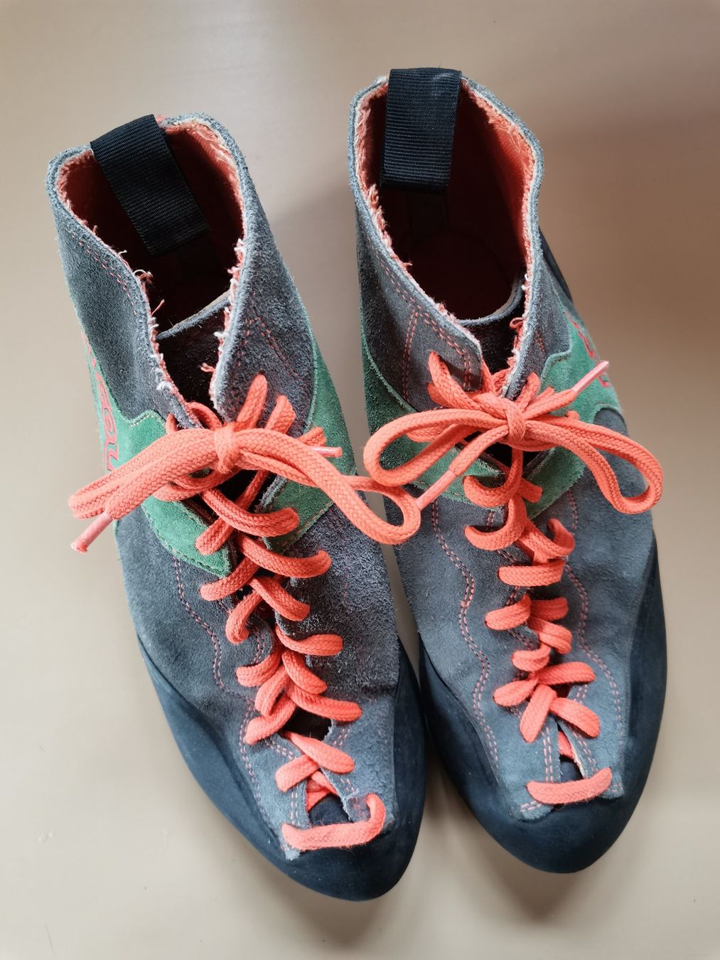 Scarpe da uomo: Chaussures d'escalade ASOLO – Usato da Maules venduto da maco03 1