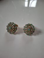 Boucles d'oreilles turquoise pâle et dorées 