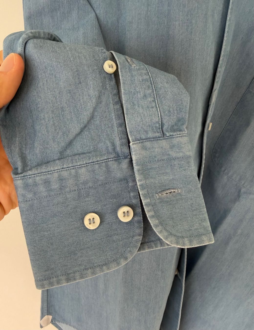Loro Piana Hemden: Loro Piana Denim Hemd – Gebraucht aus Wallisellen von max.mil 3