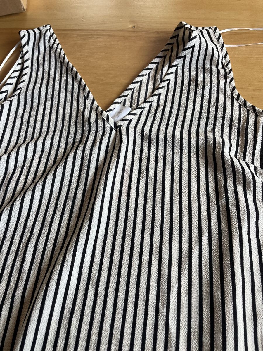 Tops: Damen Top gestreift Grösse 42 NEU – Gebraucht aus Wattwil von Weinachtsmann 1