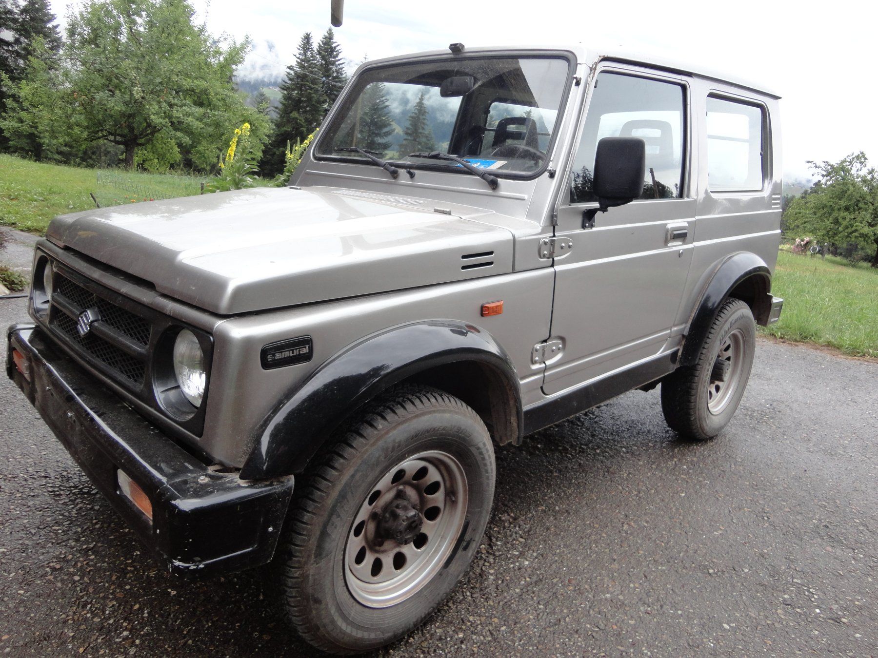 Suzuki Automobili: Suzuki Samurai 1.3i  30Km/h – Usato da Brittnau venduto da Tulile