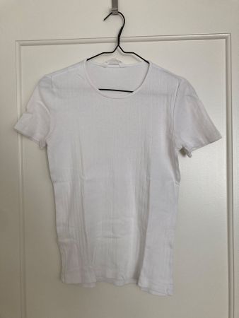 Weisses Shirt