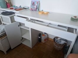 Gratis!!! Schönes, weisses Kinderpult 