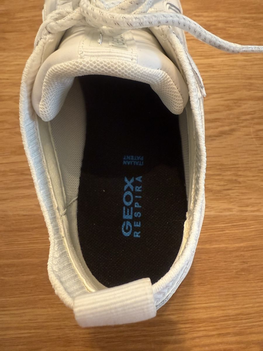 Geox Damenschuhe: Geox Sneaker - neuwertig Gr. 39 – Gebraucht aus Kreuzlingen von Tronc59 2