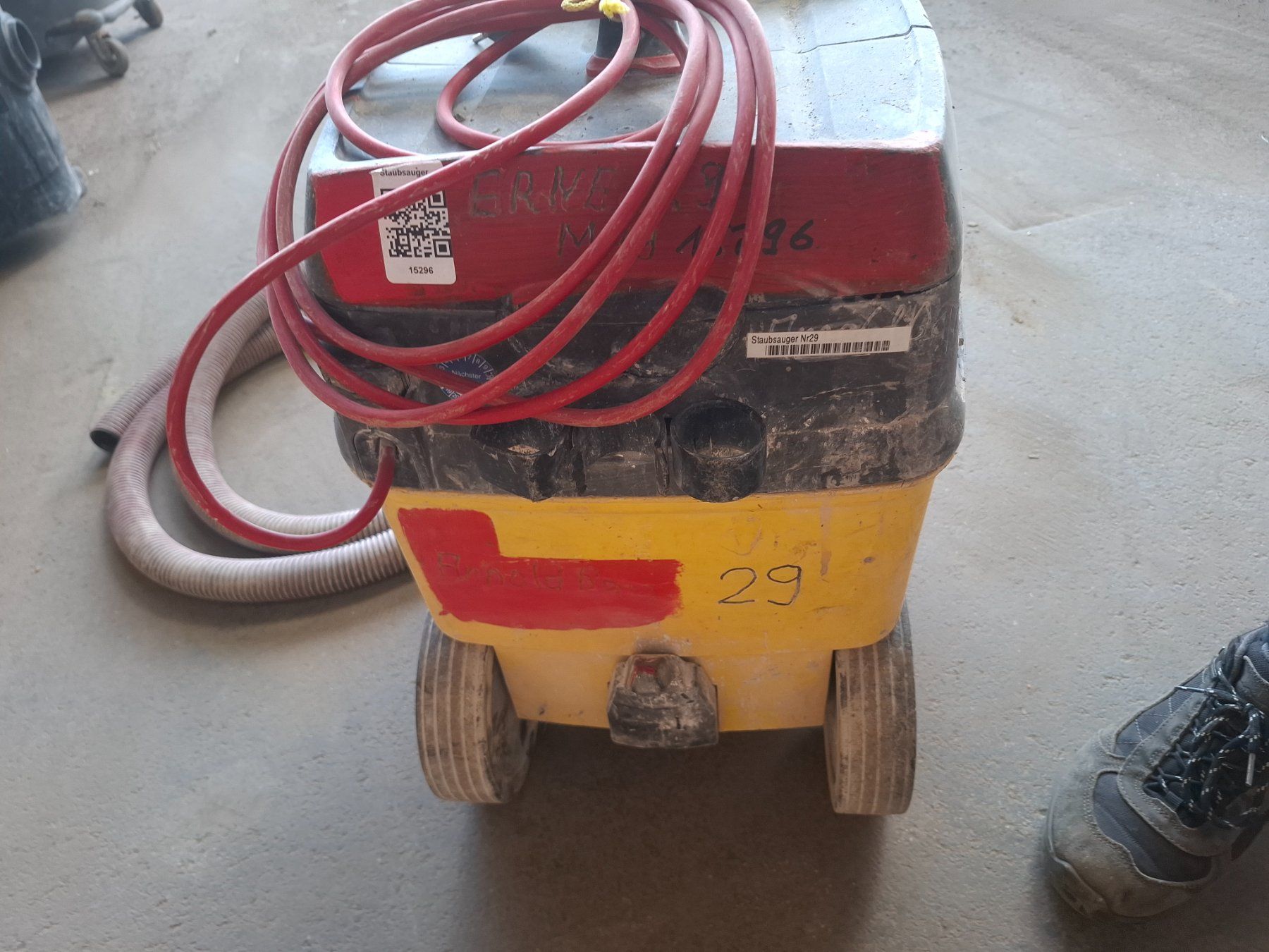 Aspirapolveri & Accessori: Kärcher Professional NT 351 Eco – Usato da Hasle LU venduto da Arag08 2