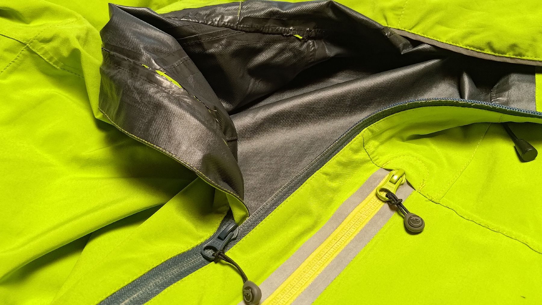 Trevolution Giacche: TREVOLUTION Softshell Jacket - Lime Green - Size M – Usato da Zürich venduto da ylenia.pratico 2