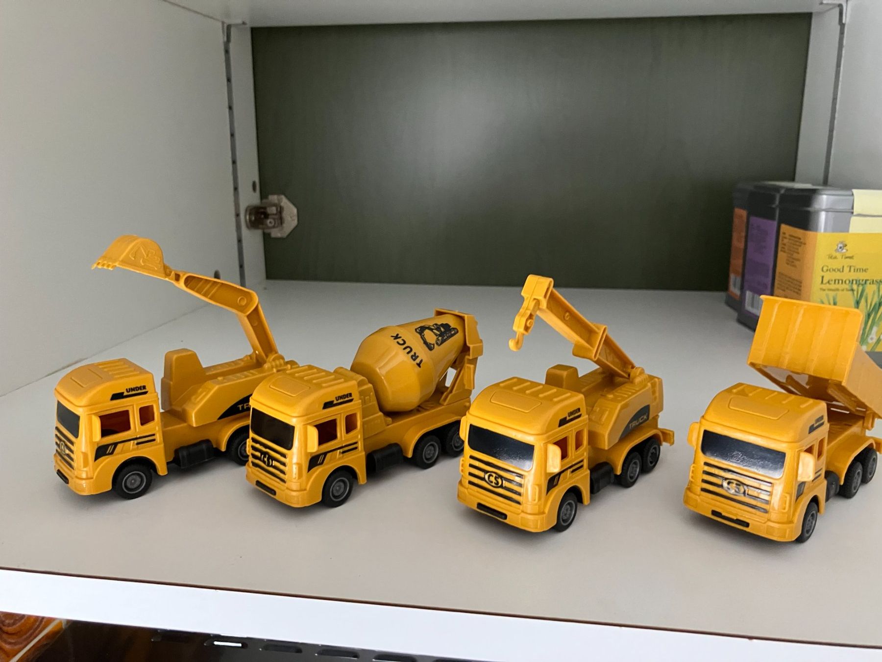 Modellbausätze & Standmodelle: Modell-LKW ca. 11cm lang neu – Neu und originalverpackt aus Aadorf von heiluz15