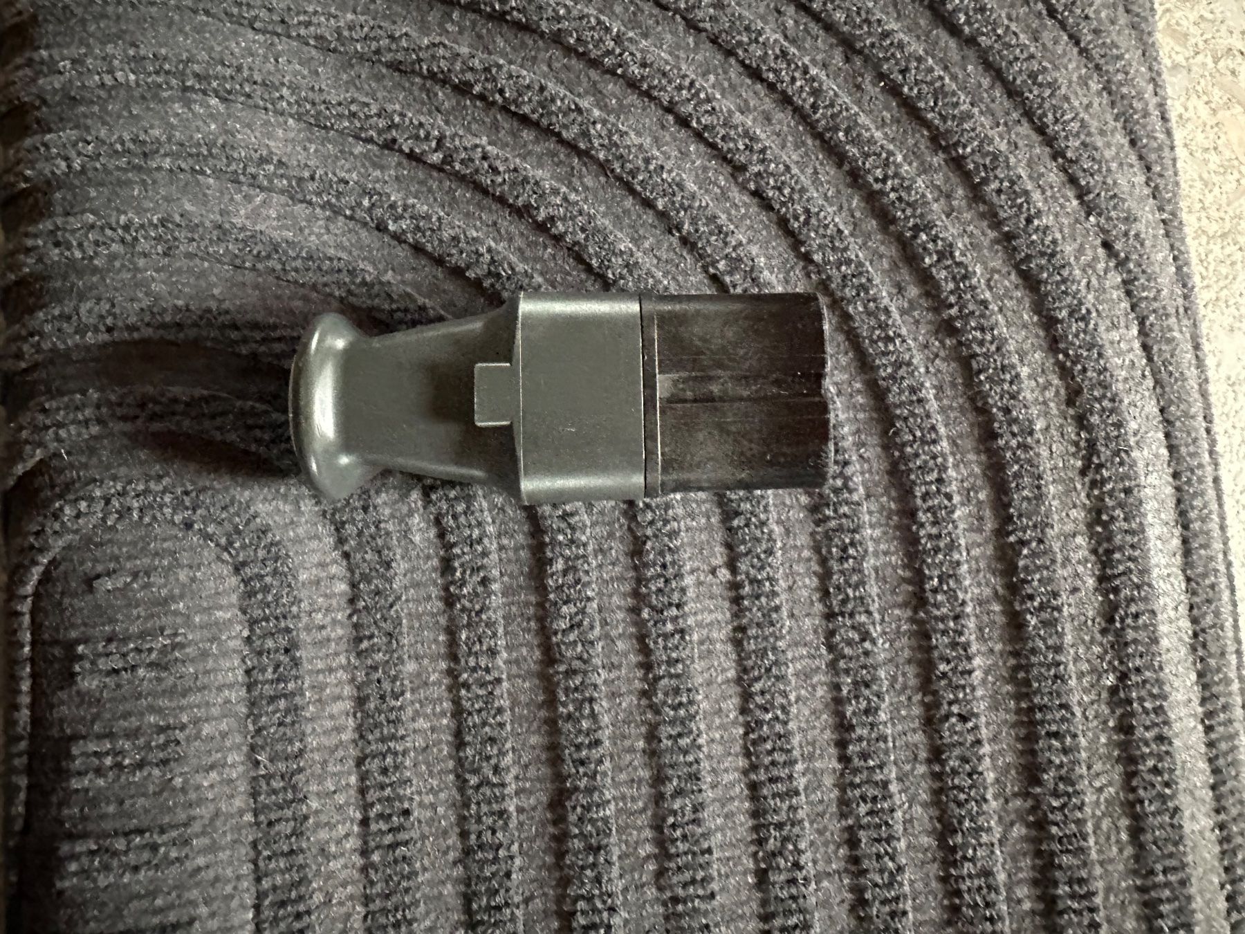 Spine: Stecker J 15 5 polig – Usato da Huttwil venduto da Bolpa