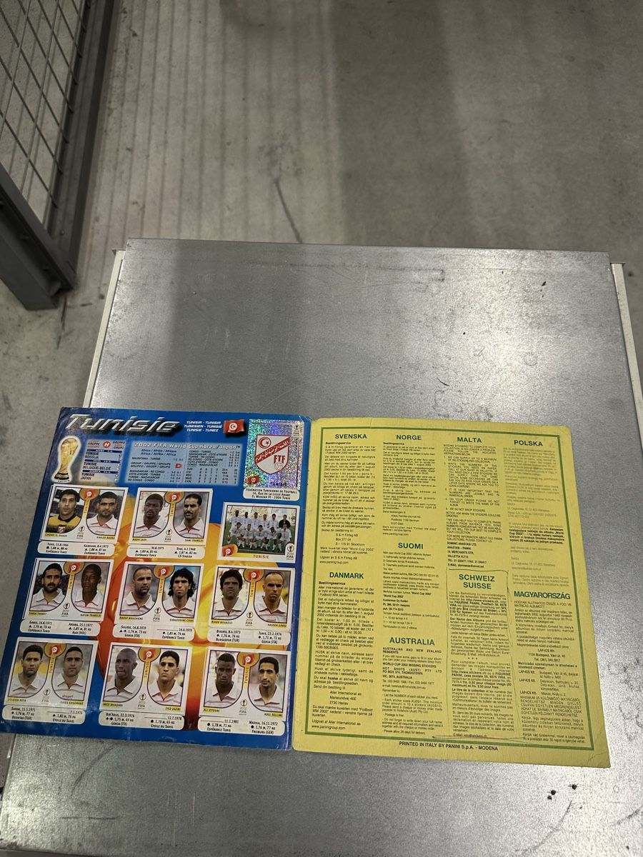 Panini Alben: Panini Album WM 2002 komplett – Gebraucht aus Chur von Sim7000 5