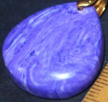 Anhänger L-2982 – Mohave Purple Charoit 28x24mm