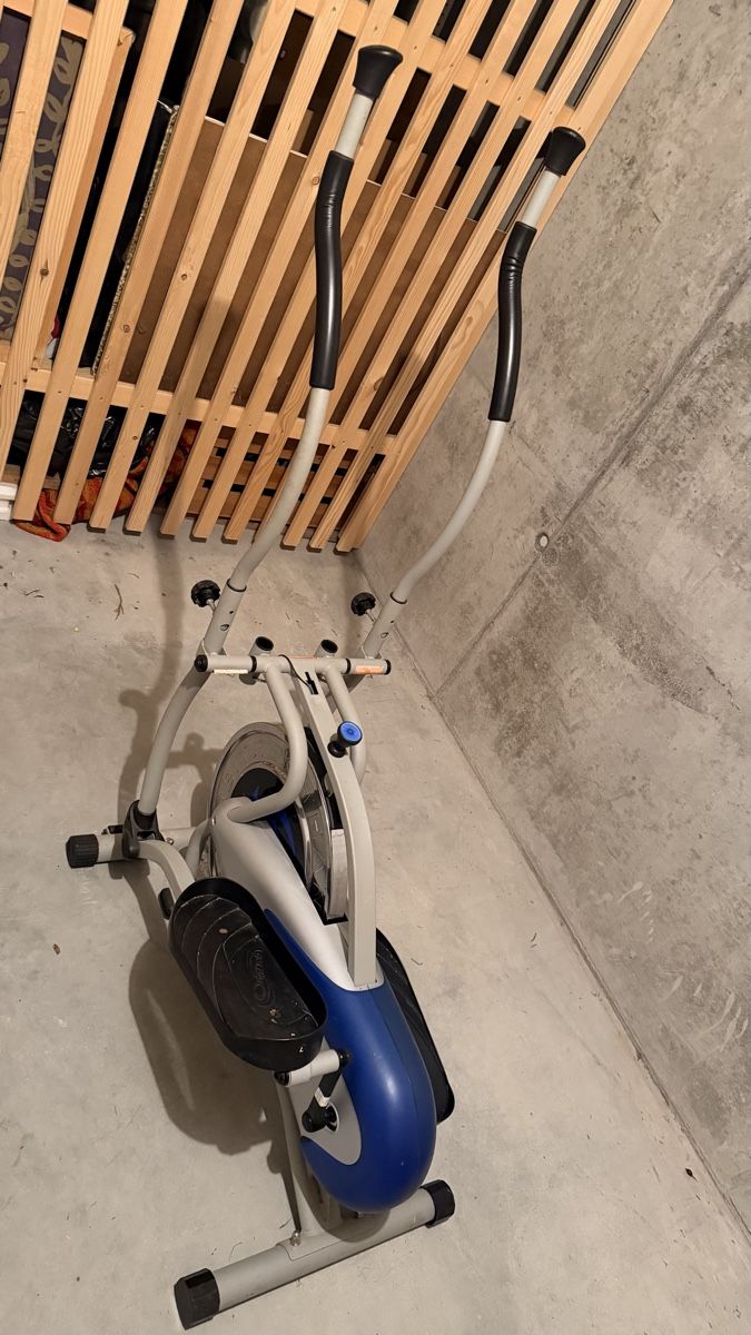 Orbitrek Hometrainer: Stepper Fitnesstrainer ELITE Orbitrek – Usato da Walkringen venduto da Flyover 1