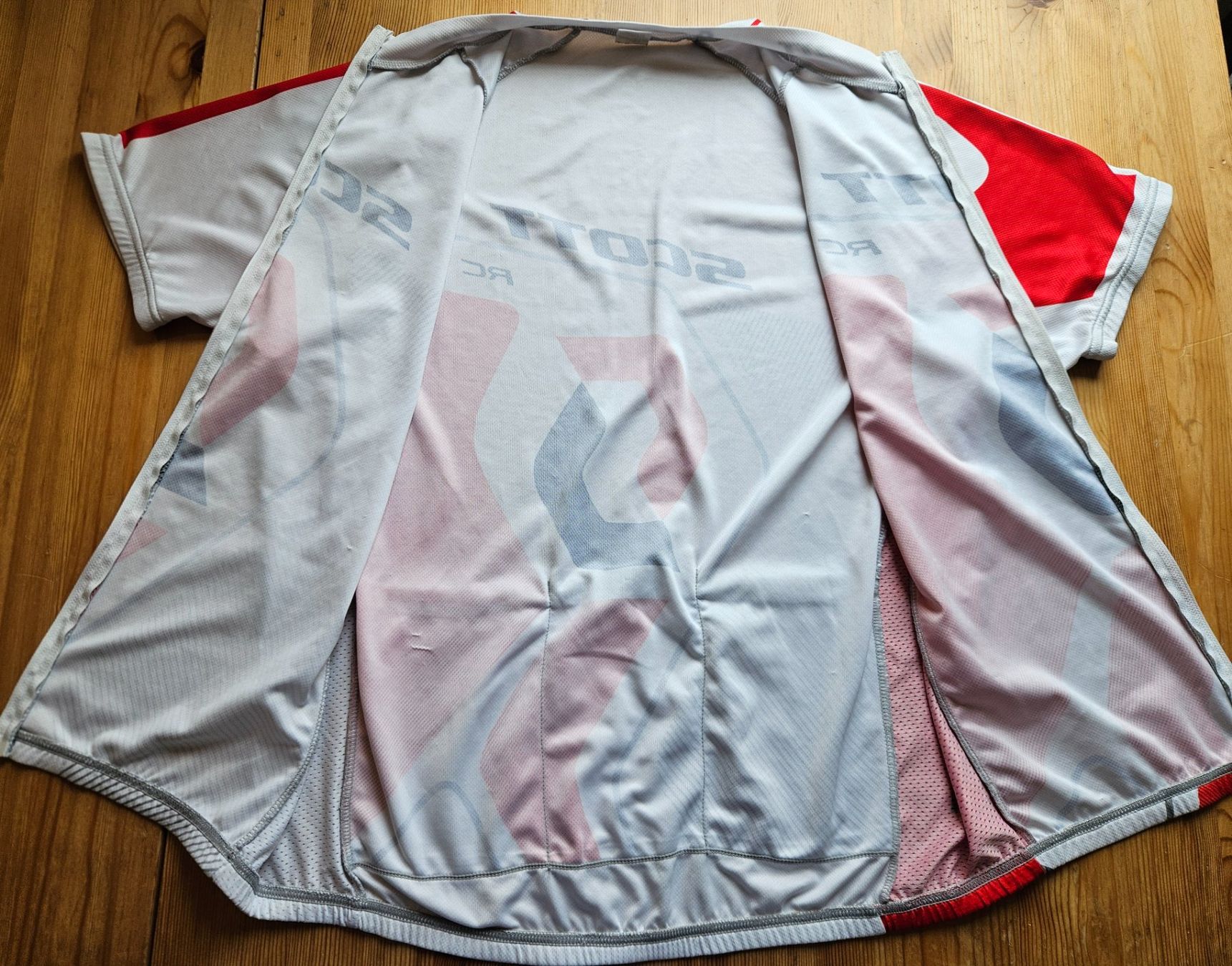 Scott Leibchen & Hosen: Radtrikot Scott Grösse L Velo Fahrrad Trikot Radsport – Gebraucht aus Hägglingen von United-Village-Trade 4