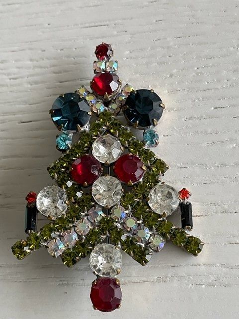 Spille & Fermagli: Weihnachtsbaum Brosche - Antik Gablonz – Nuovo (secondo la descrizione) da La Conversion venduto da angel-gini