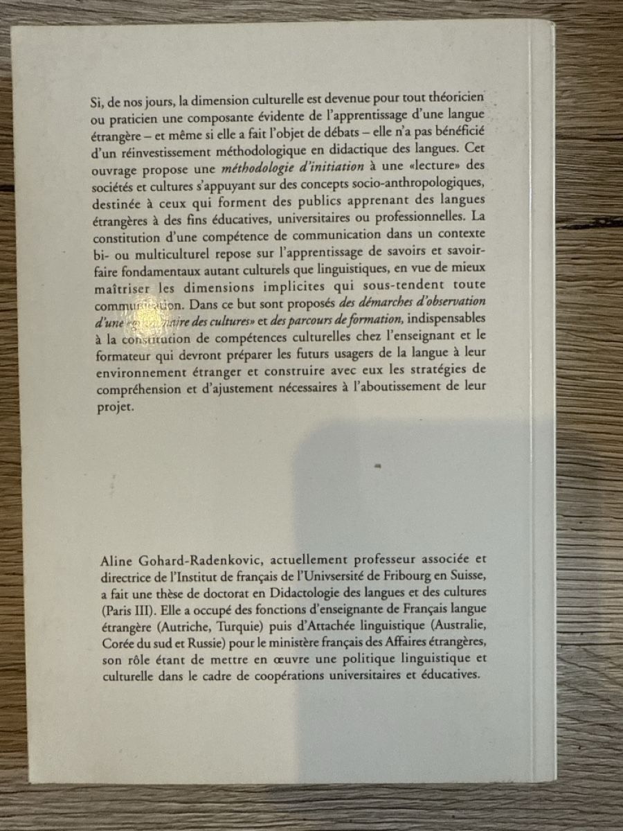 Libri: Communiquer en langue étrangère – Nuovo e nell'imballaggio originale da Genève venduto da DoualS 1