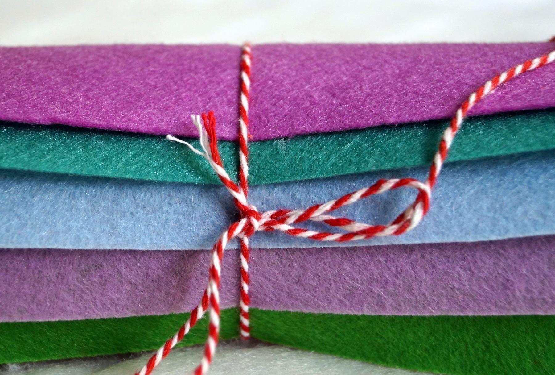 Kit bricolage: BASTELFILZ-SET, 5 Farben 30x30 cm  Set 5 felt diy – Nuovo (secondo la descrizione) da Langenthal venduto da flowersNbirds 1