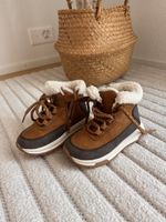 Gefütterte Winterstiefel 25.5