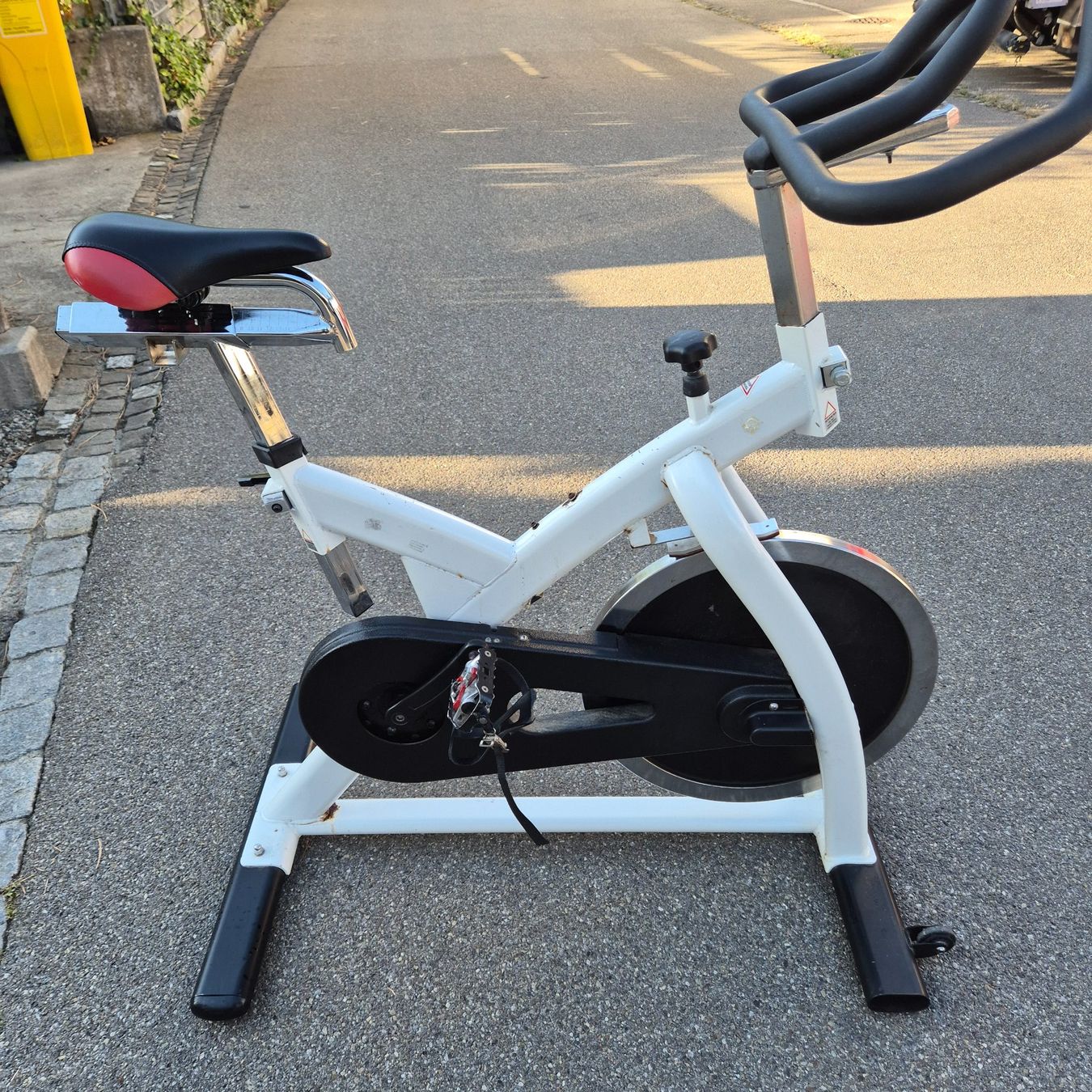 Hometrainer: Spinning Velo – Gebraucht aus Kloten von Wm4