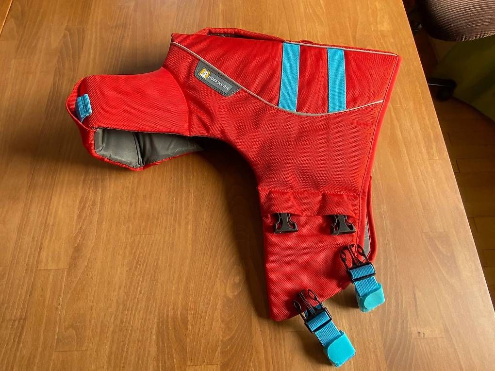 Giubbotti di salvataggio: Hundeschwimmweste  – Usato da Böckten venduto da David_15