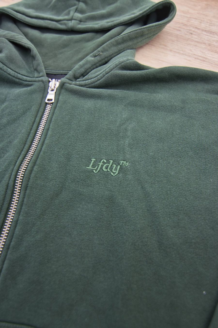 Pulls & Sweat-shirts: LFDY Zipper Grün – D'occasion à Diessenhofen par cyr_m2pb 1