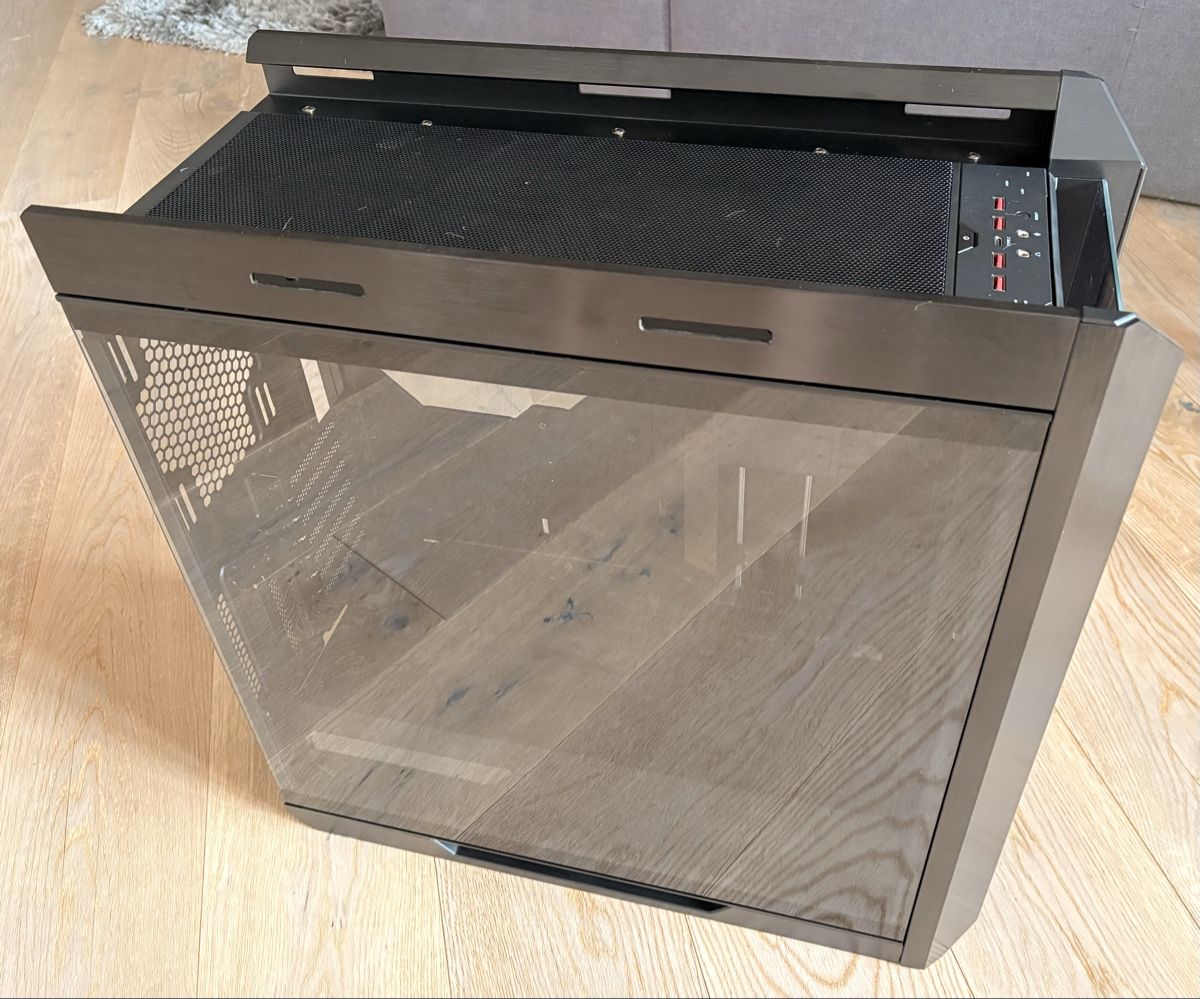Asus Boîtiers: Boîtier ASUS ROG Strix Helios – D'occasion à Sâles (Gruyère) par Xya75 5
