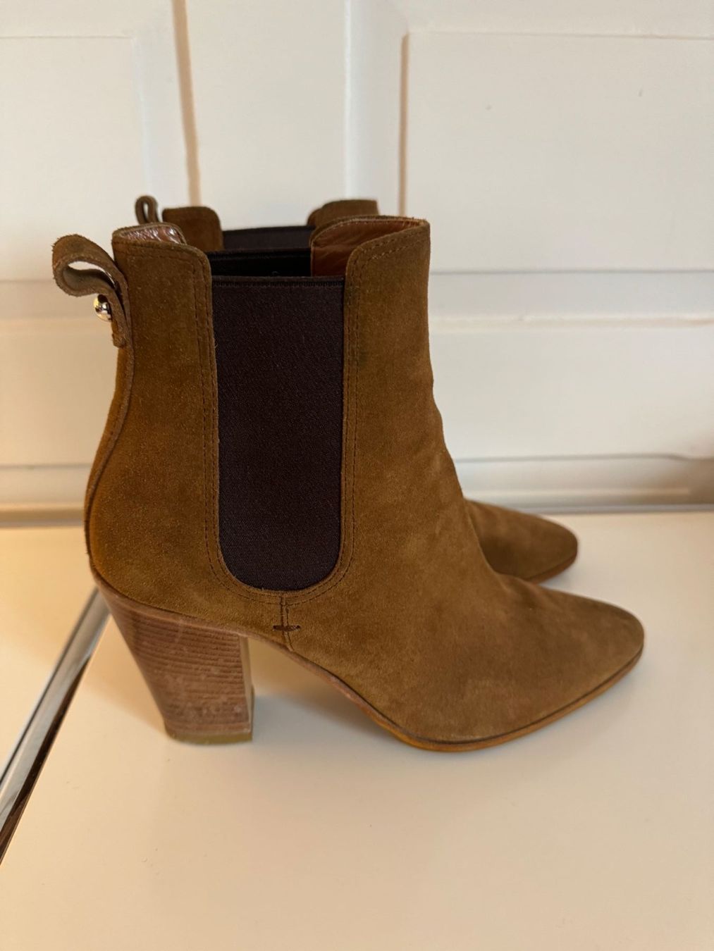 Bally Damenschuhe: Original Bally Theresia Boots in 37.5 – Gebraucht aus Meilen von Antete