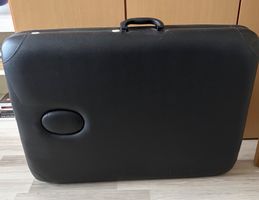 Massageliege, schwarz, klappbar, gebraucht, guter Zustand
