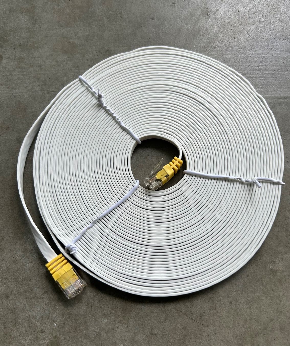 Swisscom Kabel: Ethernet 10m Swisscom – Neu (gemäss Beschreibung) aus Ittigen von labrador35