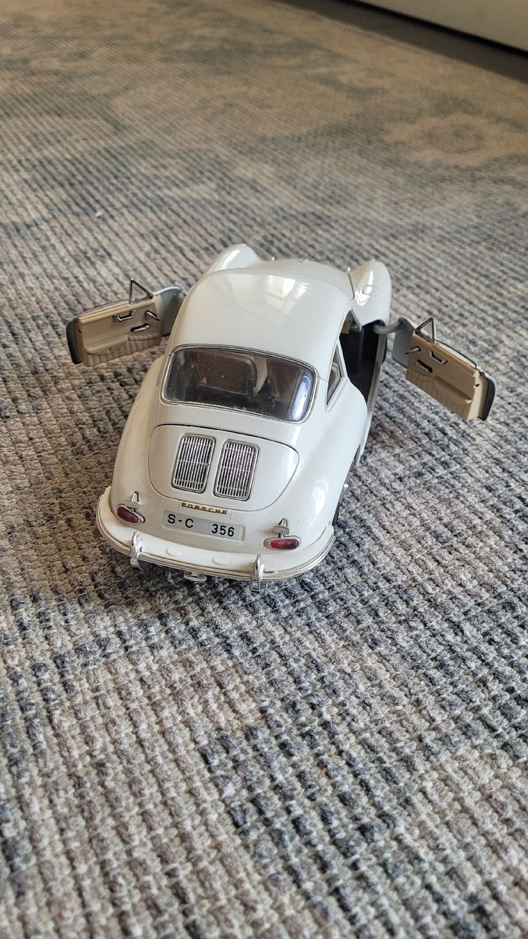 Porsche Modellini d'auto: modellauto Porsche 356B 1:18 – Usato da Götighofen venduto da cherryjuice 2