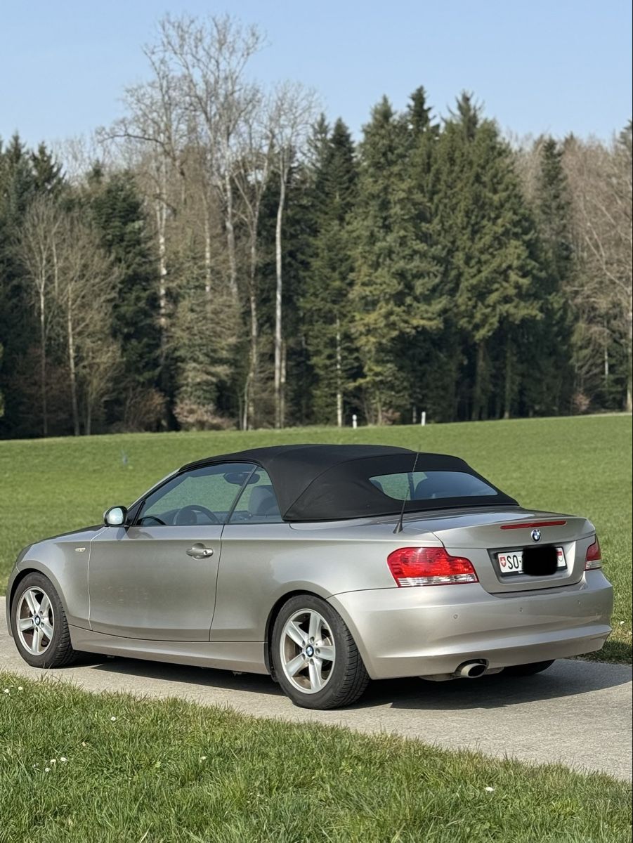 BMW Automobili: BMW 120i Cabriolet - Automat – Usato da Dotzigen venduto da 24SevenSwiss 3