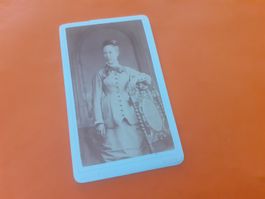 SCHWIIZER FRAU DAZUMAL - e JUNGI NIDWALDNERI - STANS