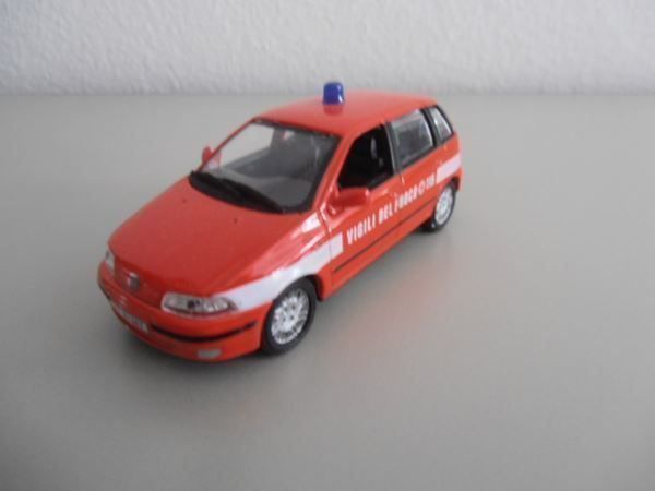 Fiat Modellini d'auto: Fiat Punto Vigili del Fuoco , 1:43 – Usato da Goldach venduto da Feivel9 2