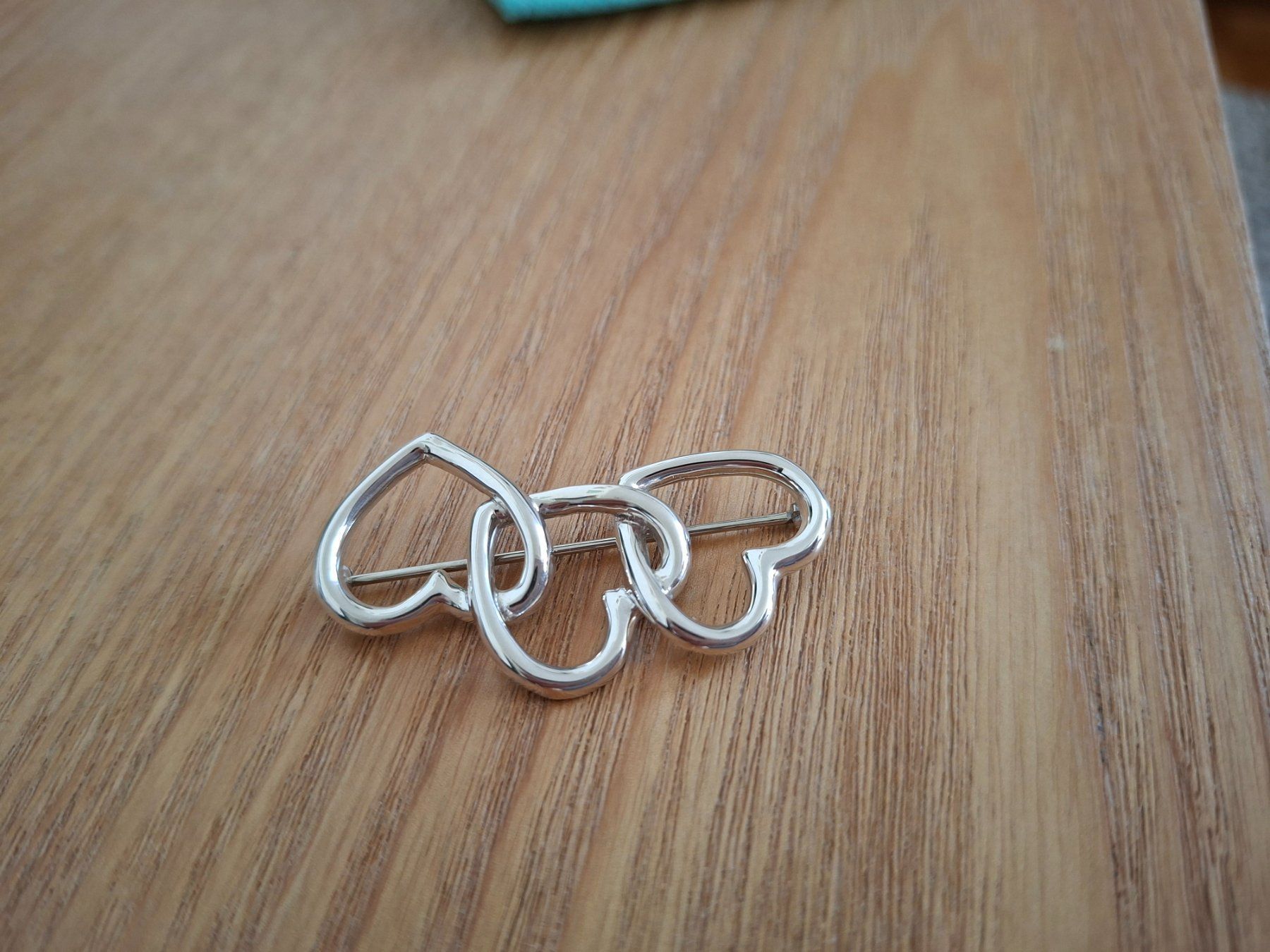 Tiffany & Co. Spille & Fermagli: TIFFANY&CO,Triple Heart Brosche/Brooch!! – Usato da Goldach venduto da mamakotzi 4