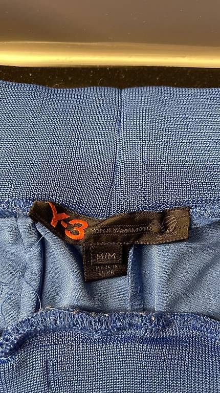 Hosen: Y-3 Tracking Pants in Grösse M  – Gebraucht aus Goldau von locherrogerio 1