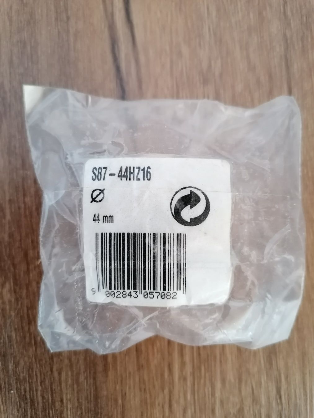 Eisenwaren: Möbelgriff, Möbelknopf, Holzmöbelgriff, Holzmöbelknopf – Neu und originalverpackt aus Amden von Bergdohle 2
